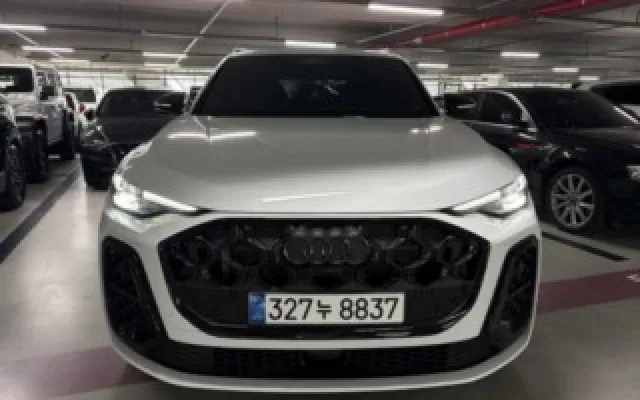 스타렉스밴 중고차 Q5 (80A) 40 TDI 콰트로 S-라인 블랙 에디션 매물 사진 1 - 2025/07 29,393km