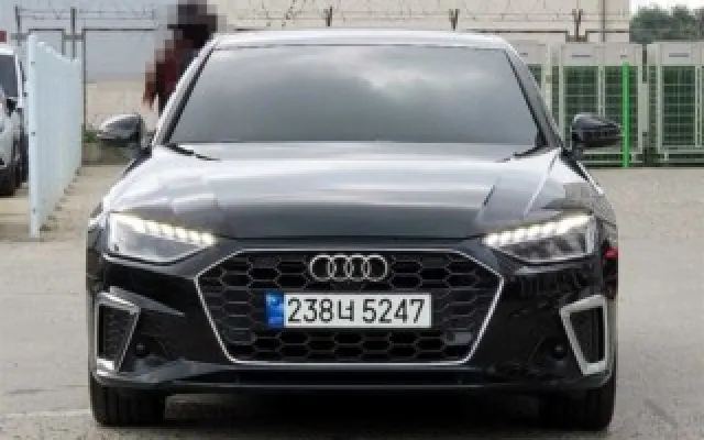스타렉스밴 중고차 A4 (B9) 35 TDI 프리미엄 매물 사진 5 - 2023/01 53,391km