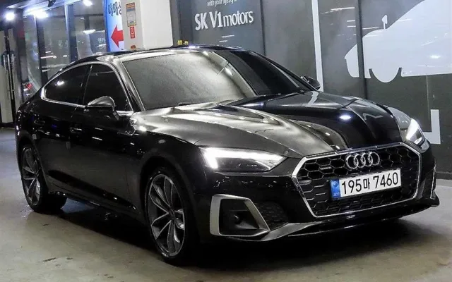 스타렉스밴 중고차 A5 (F5) 40 TFSI 콰트로 프리미엄 스포트백 매물 사진 15 - 2022/08 46,237km